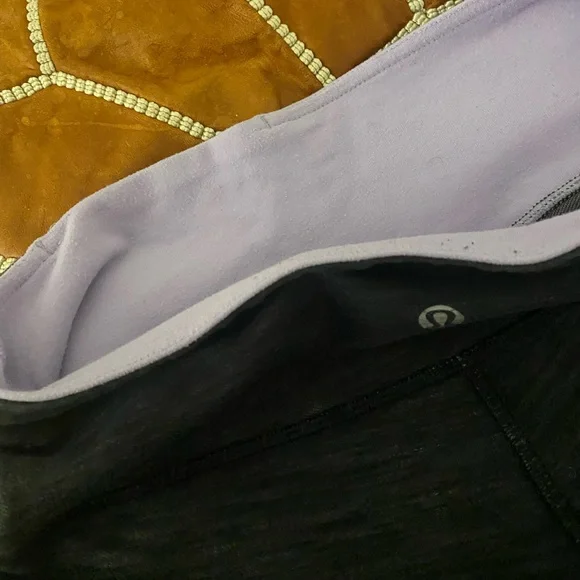 Lululemon yoga pants - Picture 2 of 3